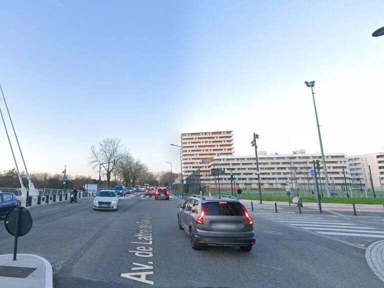 Parking en sous-sol Av. De Lattre de Tassigny à Toulouse — photo 1