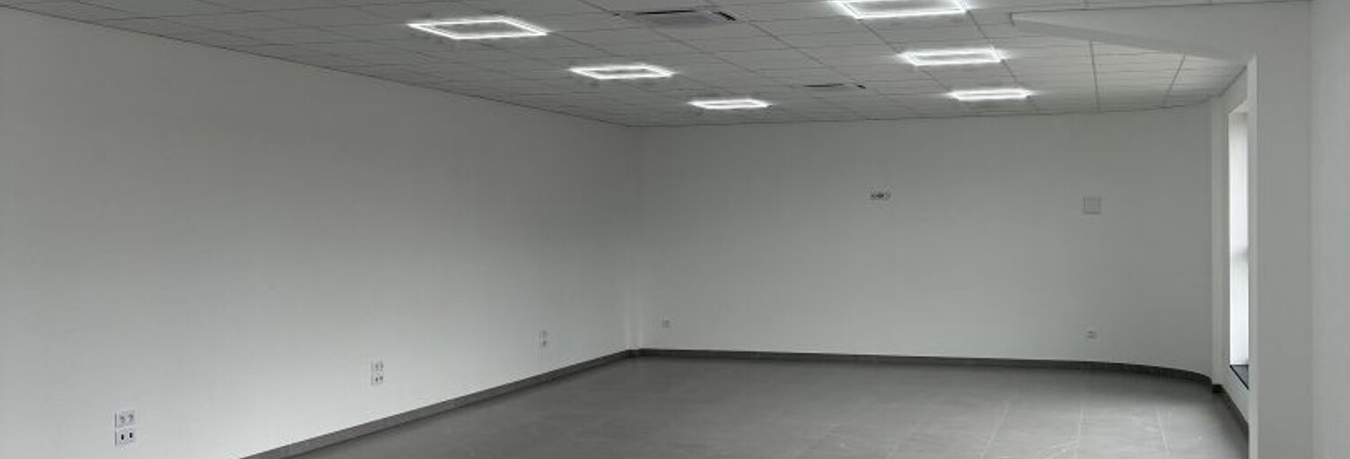 Commerce  100 m² à louer à Courtry (77181)