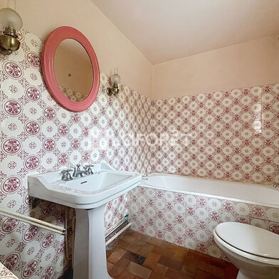 Maison 11 pièces 244000 €