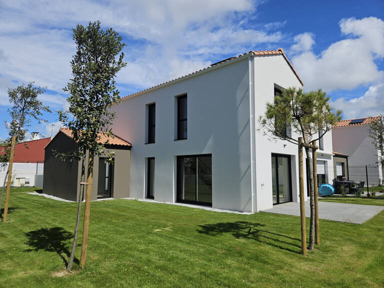 Maison 5 PIÈCES 119 M2 -VILLA NEUVE livrée , RT2012 LES SABL — photo 1