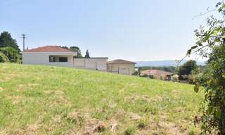 Terrain  1068 m² à vendre à Villieu-Loyes-Mollon (01800)