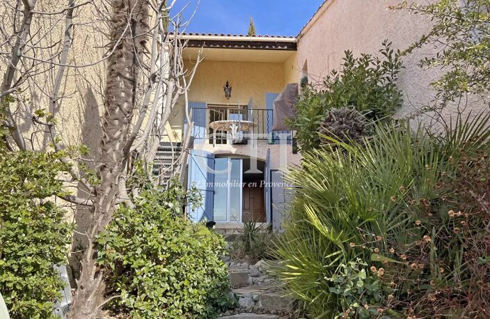 À Vendre : Charmant Bastidon de 70 m² avec Vue Imprenable sur le — photo 3