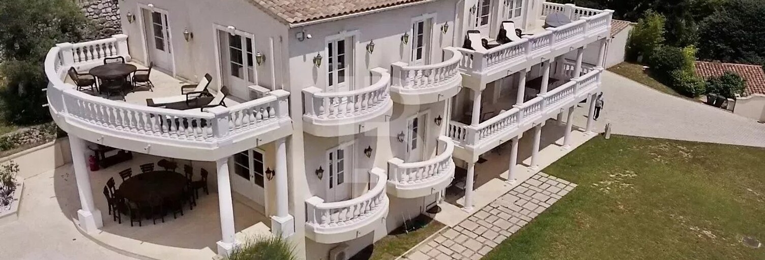 Maison 11 Pièces 385 m² à vendre à Tourrettes-sur-Loup (06140)