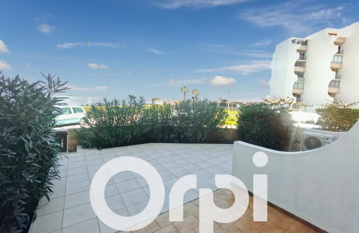 À Vendre à Palavas-Les-Flots–  T2 en Bord de Mer avec Grande Terrasse & Parking Privé – 254 500 € — photo 2
