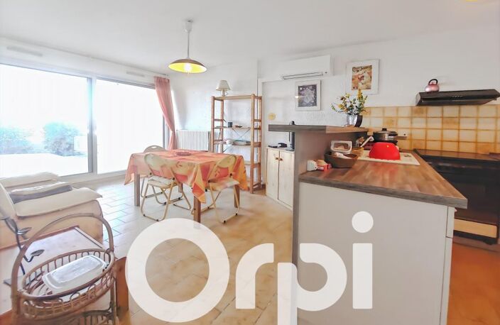 À Vendre à Palavas-Les-Flots–  T2 en Bord de Mer avec Grande Terrasse & Parking Privé – 254 500 € — photo 5