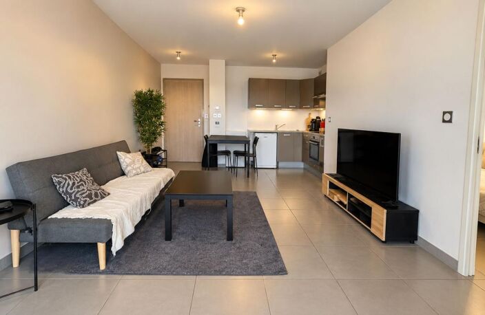 T2 Quartier Nouvelle Mairie - terrasse 15m2 — photo 2