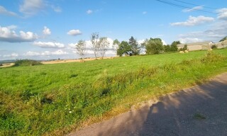 Terrain  1499 m² à vendre à Courcelles-lès-Semur (21140)