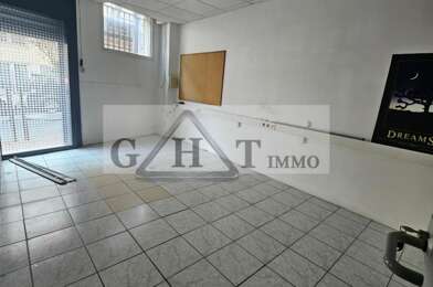 Commerce  1070000 €