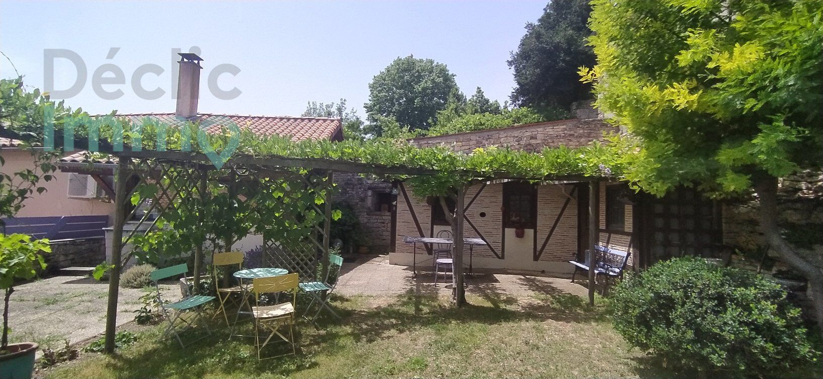 Villa / Maison  T7 à vendre Ruffec 16700