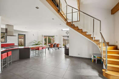 Maison 5 pièces 599000 €