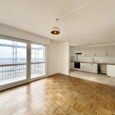 Appartement 4 pièces 925 €