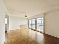 APPARTEMENT T4 AVEC ASCENSEUR - BEAUVAIS — photo 2