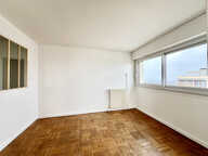 APPARTEMENT T4 AVEC ASCENSEUR - BEAUVAIS — photo 3