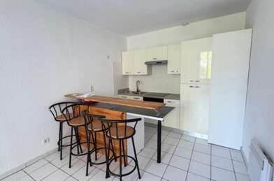Appartement 3 pièces 610 €