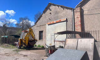 Local industriel 3 Pièces 220 m² à vendre à Saignon (84400)