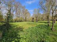 Terrain constructible viabilisé à Saint Christophe — photo 4