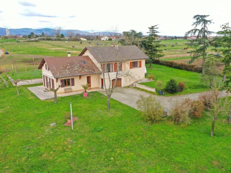 - Vallée en Barret - Maison de 166m² hab et 90m² de garages sur — photo 1