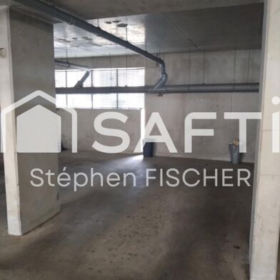 Garage  27000 €