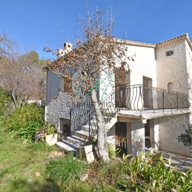 Maison  477000 €