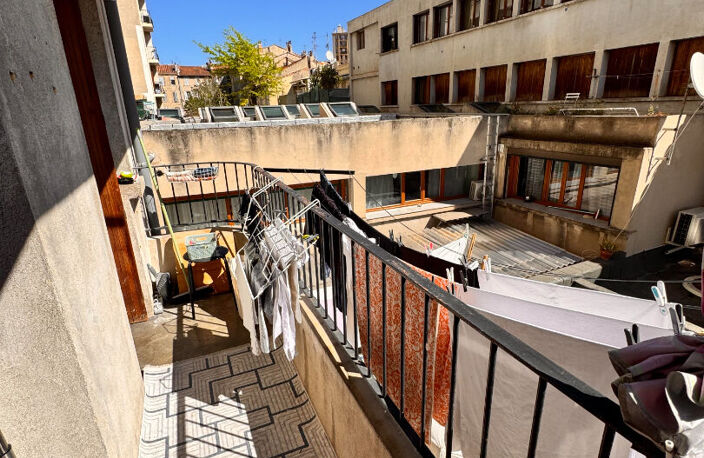 MARSEILLE 4ème appartement de type 2 balcons ascenseur — photo 3