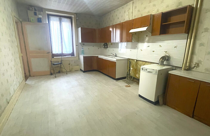 Maison à rénover dans le village de Baume Les Dames — photo 2
