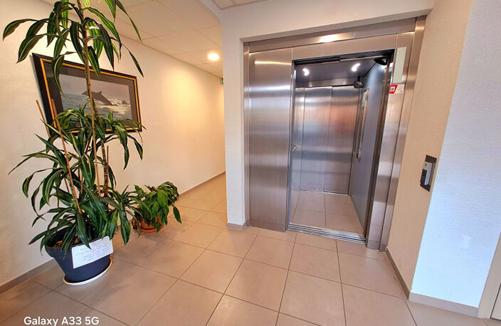 VENDU - Appartement Type 2  Neuf avec  sa place de stationnement privative — photo 3