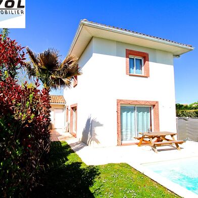 Maison 4 pièces 298900 €