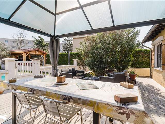 Villa de 4 pièces principales — photo du bien