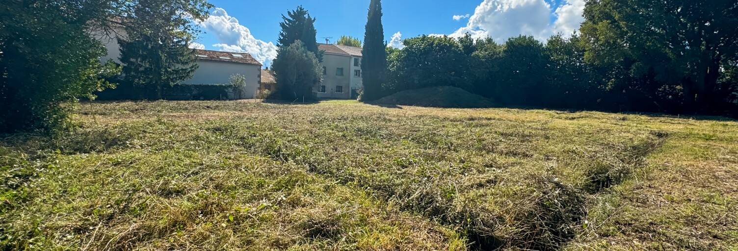 Terrain  650 m² à vendre à Maillane (13910)