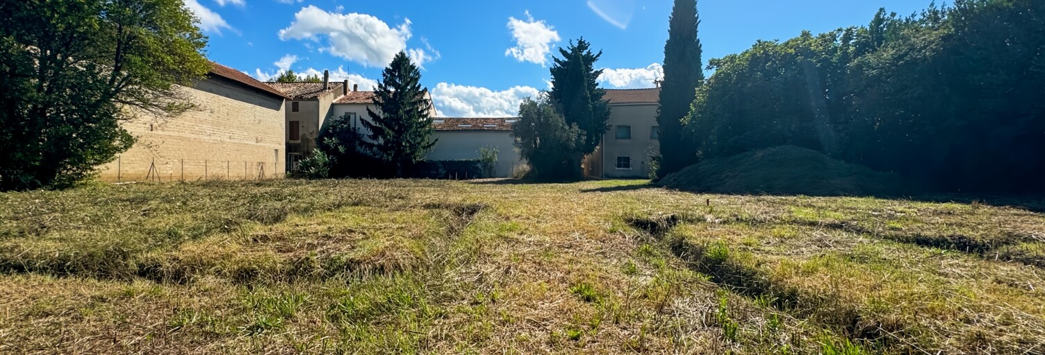 Terrain  785 m² à vendre à Maillane (13910)