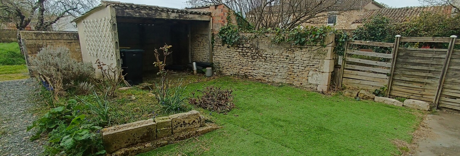 Immeuble  481 m² à vendre à Taugon (17170)