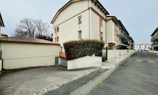 Garage  10 m² à vendre à Gujan-Mestras (33470)