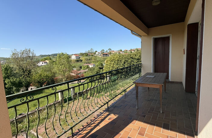Villa — photo 4