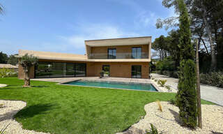 Maison 7 Pièces 288 m² à vendre à Saint-Raphaël (83700)