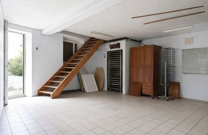 ensemble immobilier 220 m² - Fort potentiel (commerce + — photo 3
