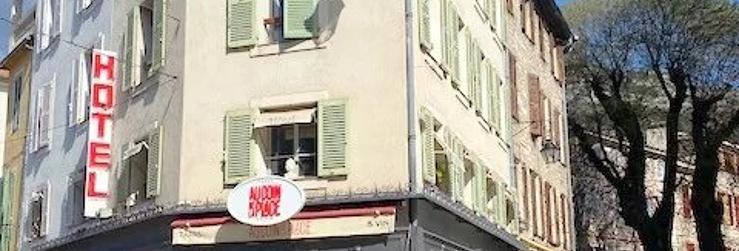 Maison 17 Pièces 314 m² à vendre à Vence (06140)