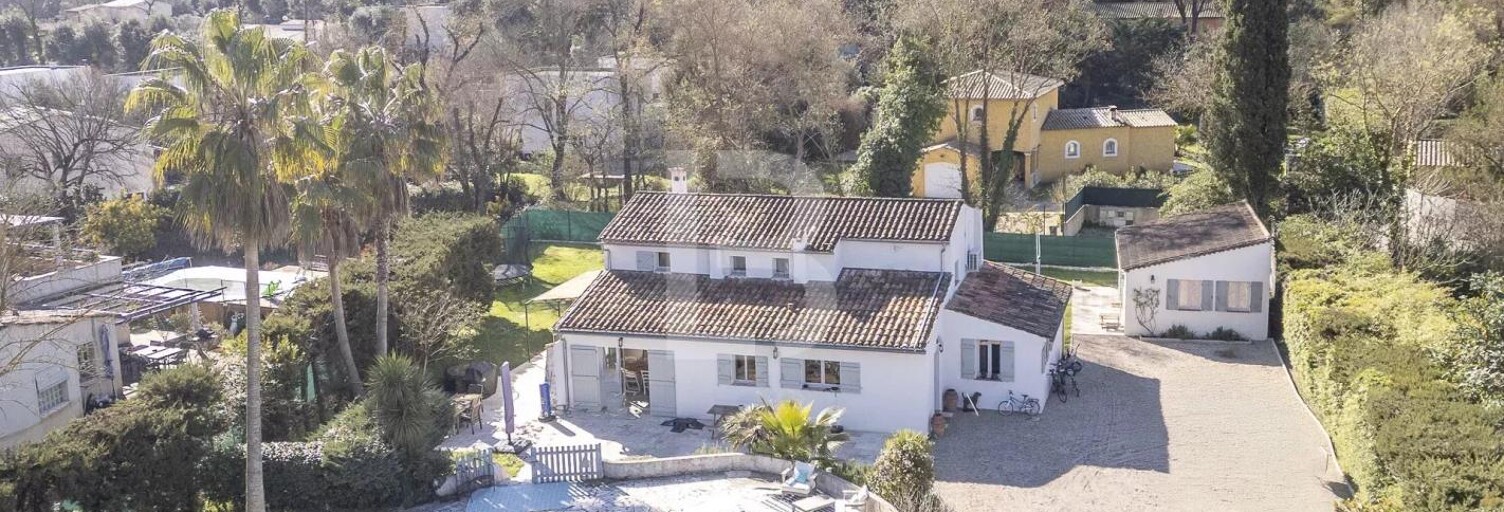 Maison 8 Pièces 204 m² à vendre à Opio (06650)