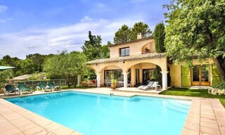 Maison 6 Pièces 230 m² à vendre à Roquefort-les-Pins (06330)
