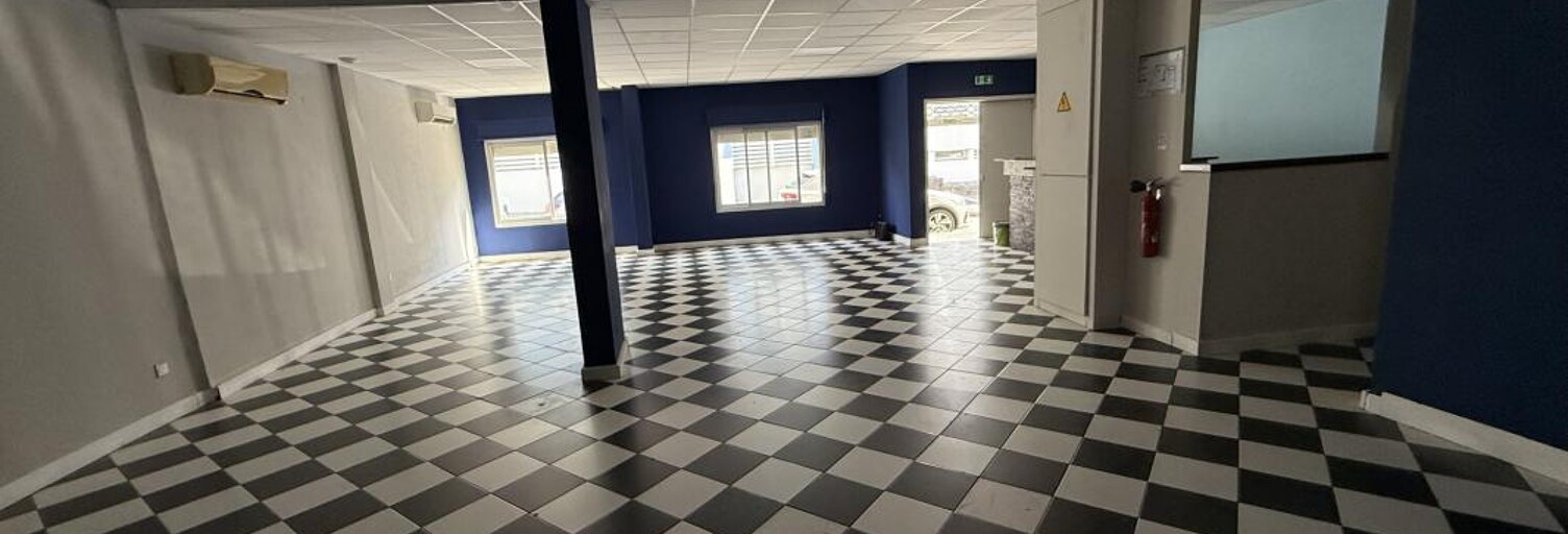 Commerce  115 m² à louer à Saint-Denis (97400)
