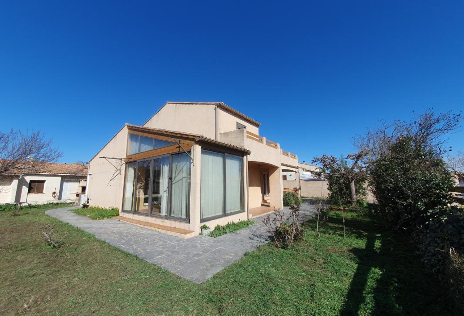 Charmante villa languedocienne avec jardin proche du centre ville — photo 1