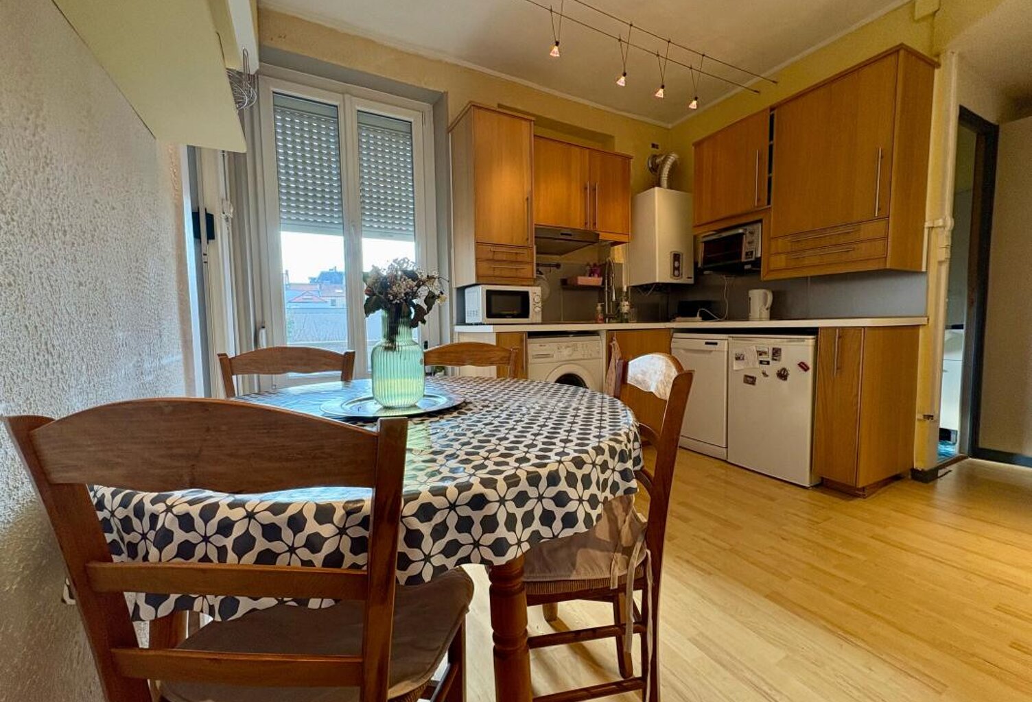 Appartement À Vendre — photo 1