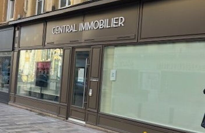 Bien Commercial À Vendre — photo 2