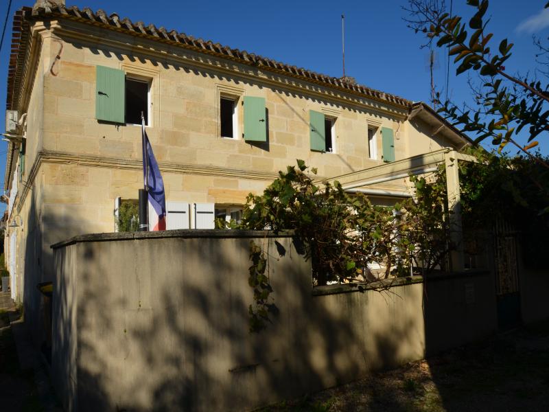 Villa / Maison 4 pièces  à vendre Saint-Médard-de-Guizières 33230