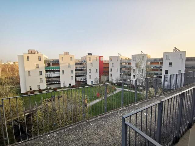 Blagnac T2 dernier étage grande terrasse et garage double — photo du bien