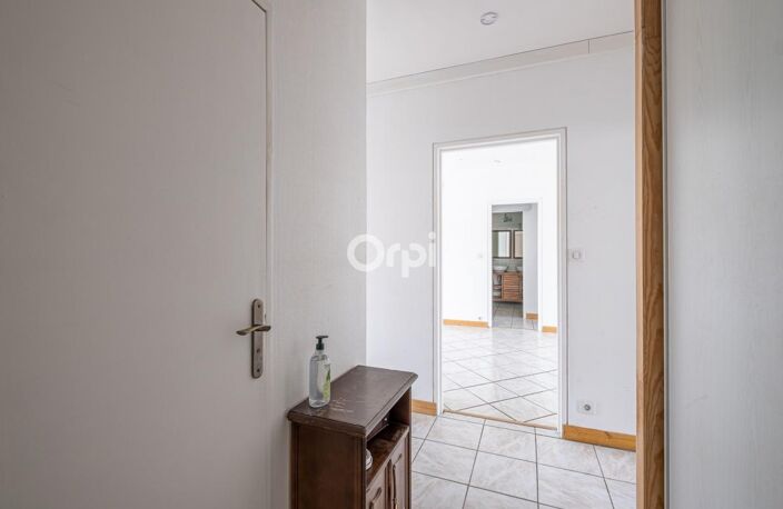Appartement À Vendre Spécial investisseurs! Vendu avec locataires en place — photo 3