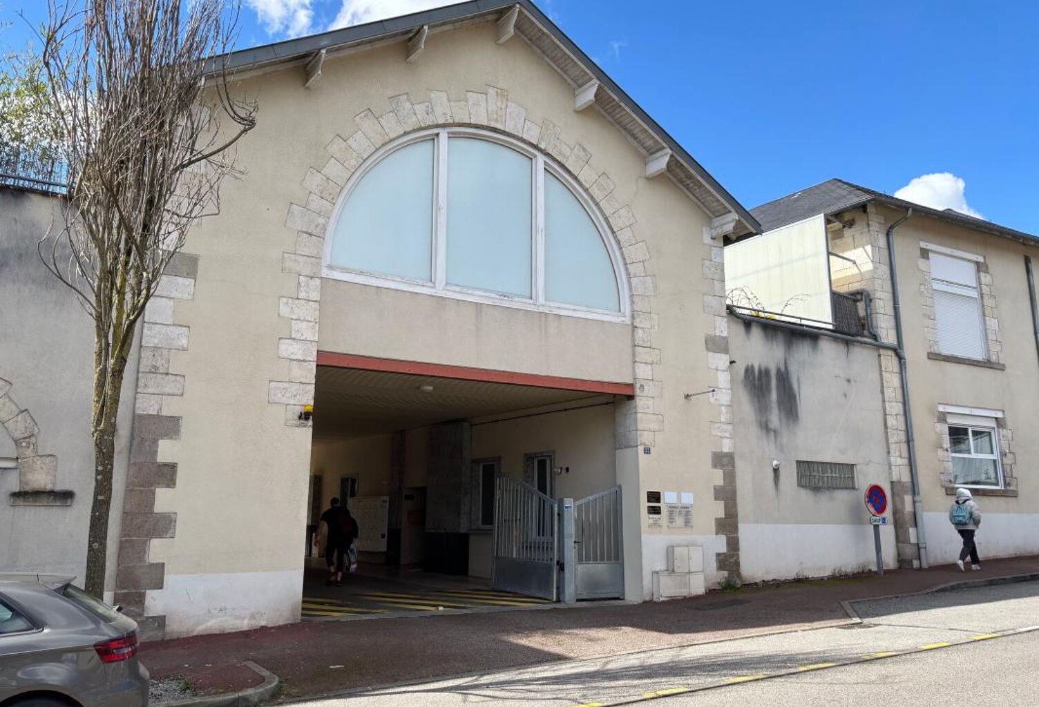 Appartement À Vendre — photo 1