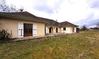 Maison 10 Pièces 300 m² à vendre à Saint-Denis-de-Pile (33910)