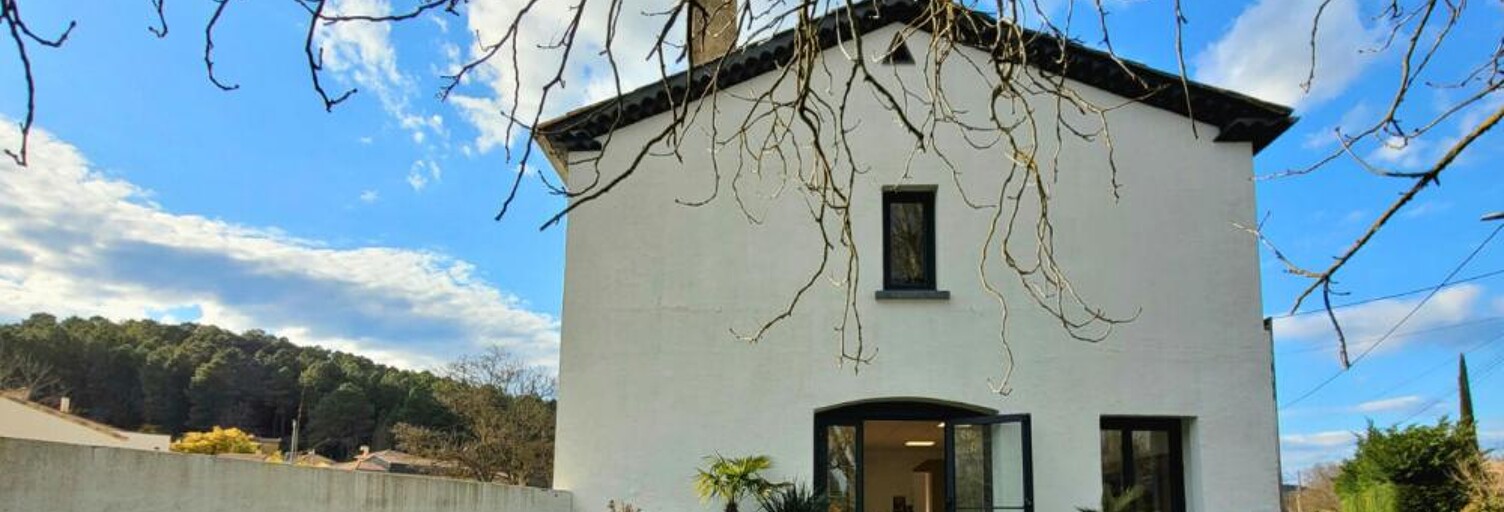 Maison 9 Pièces 210 m² à vendre à Saint-Paul-le-Jeune (07460)