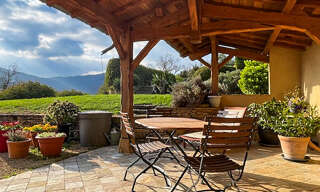 Maison 8 Pièces 204 m² à vendre à Ville-sur-Jarnioux (69640)