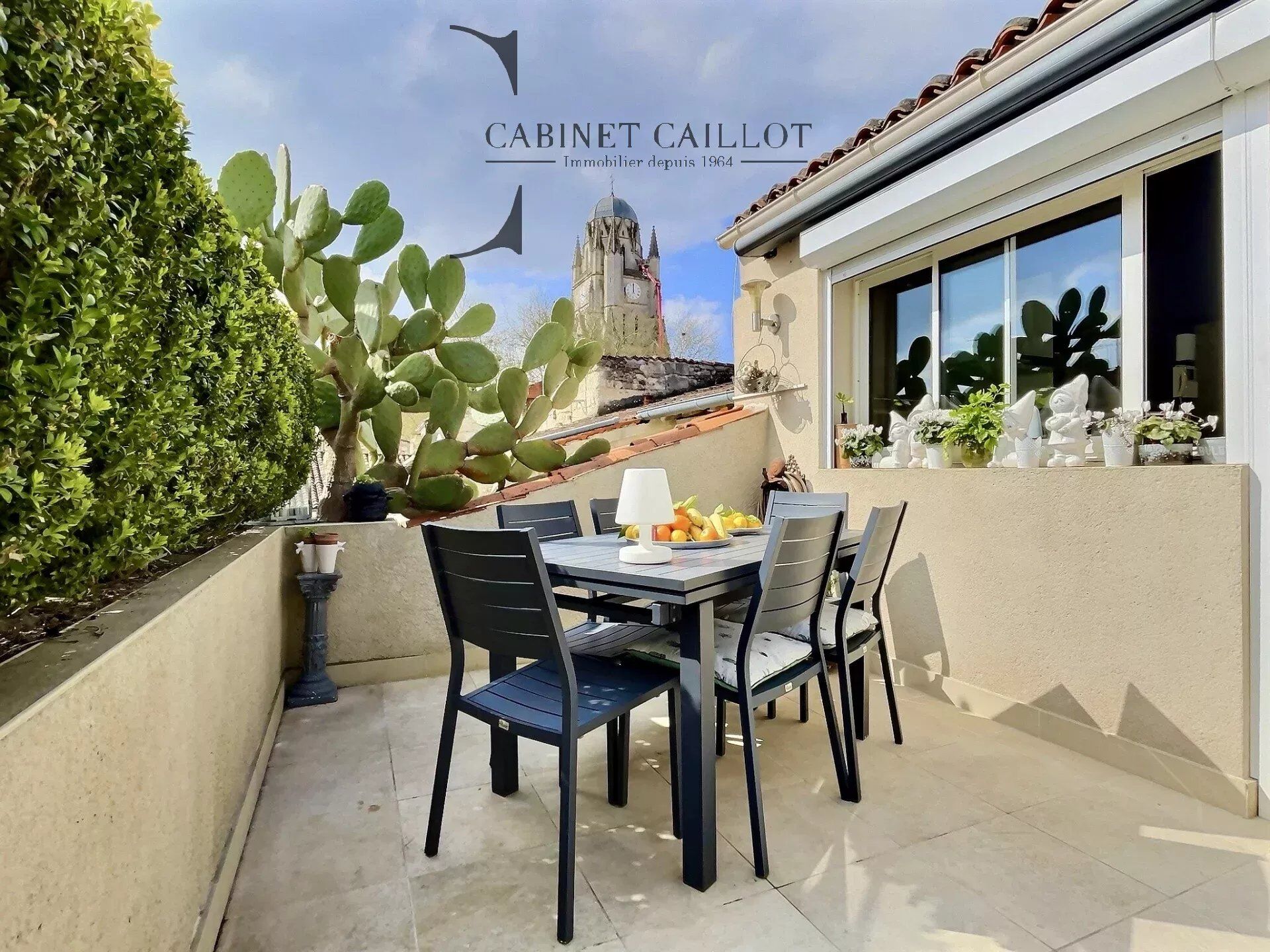 Villa / Maison  T6 à vendre Saintes 17100